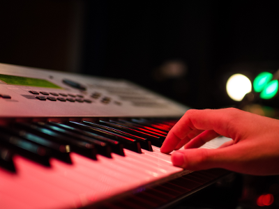 "True Colors" Music & Entertainment – Bild 2