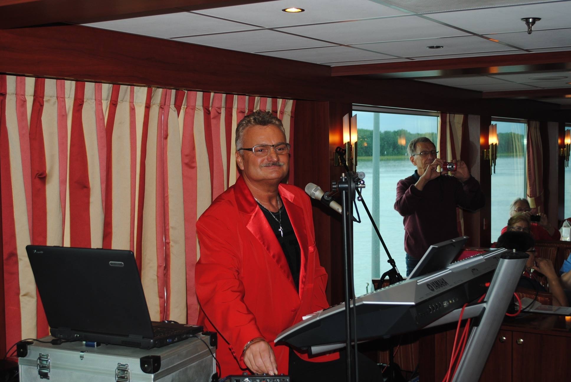 Der Ischler - DJ´S & MUSIKBANDS