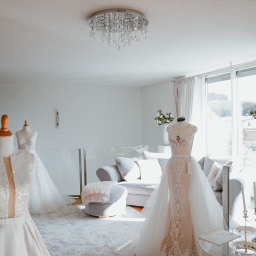 Firstlove Brautkleider  - Hochzeit
